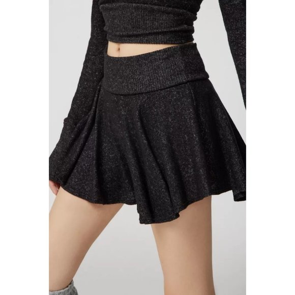 🏷️NWT UO Lounge Set! Tate Cozy Knit Layered Top & Mini Skort Set In Black - S/M - Picture 5 of 16